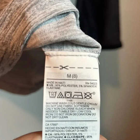 Old navy active boys medium 8 breathe one quarter zip grey and black top - Picture 4 of 5